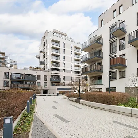 Tolkiena Charming By Bookinghost * Warszawa