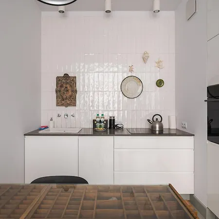 Tolkiena Charming Apartment