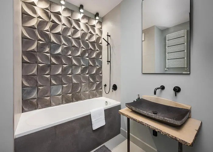 Tolkiena Charming By Bookinghost * Warszawa